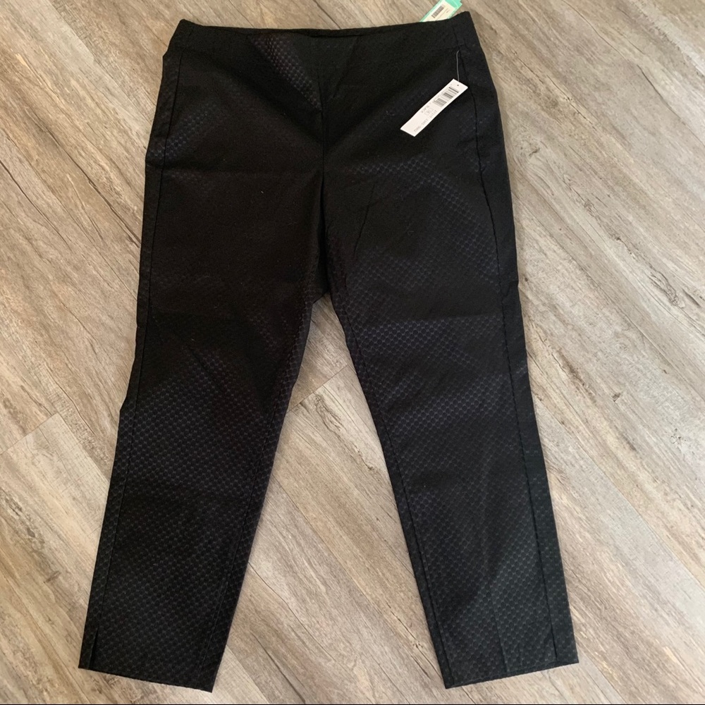 NWT! Tribal Black Ankle Slacks w/ textured detail